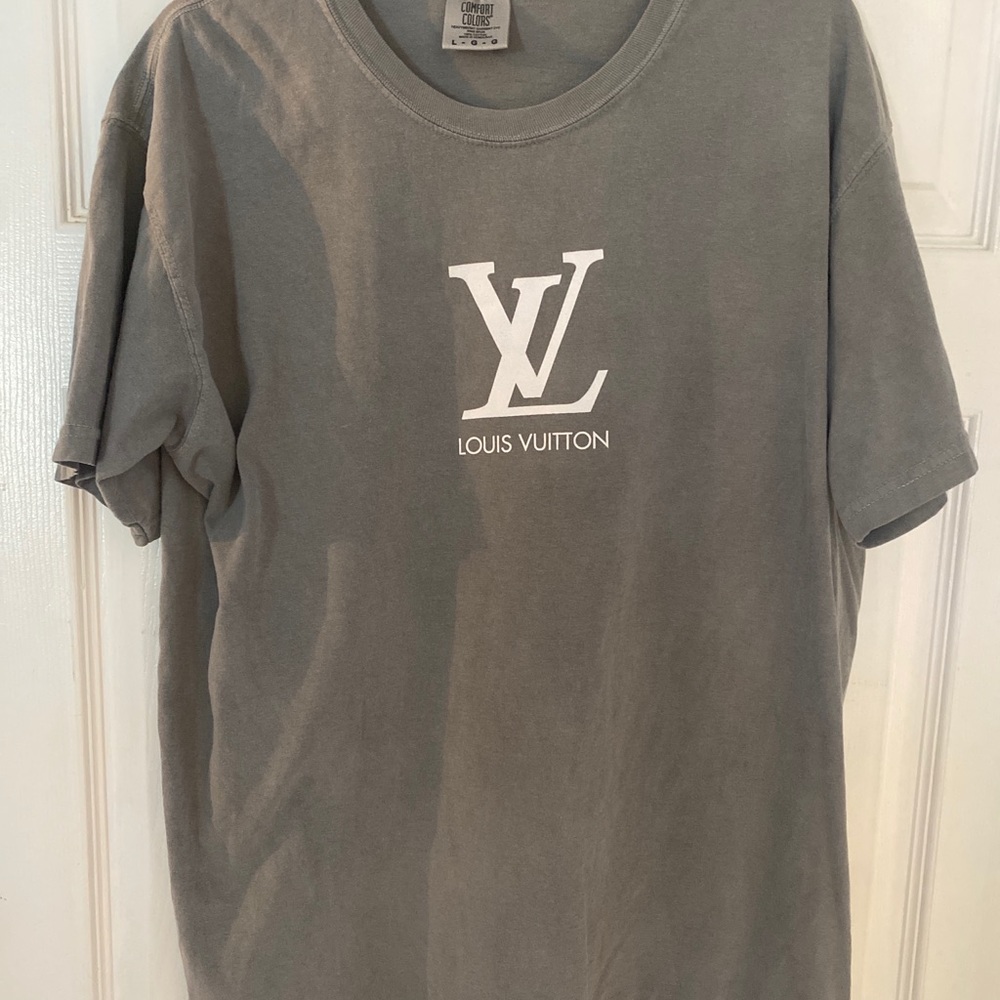 Louis Vuitton classic logo